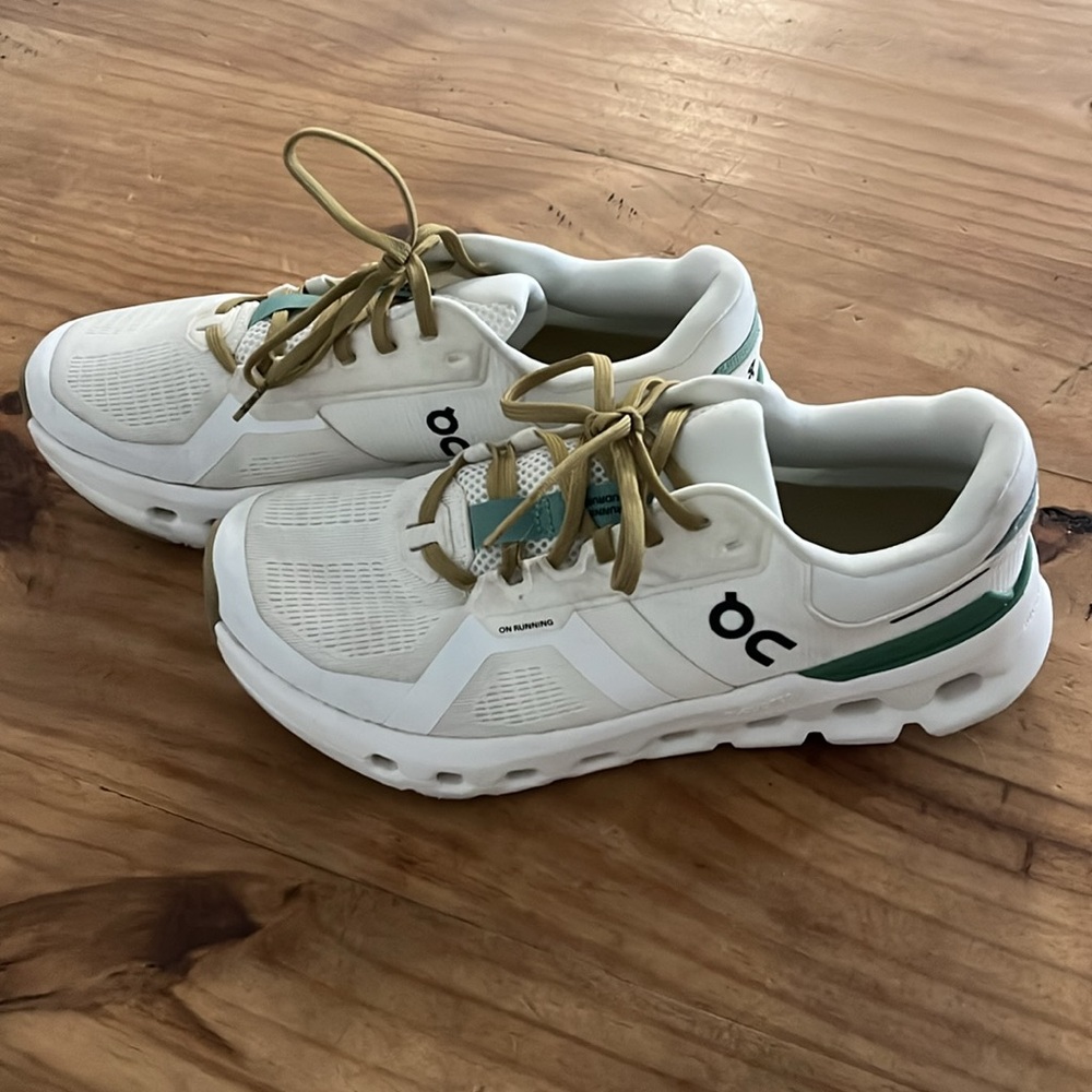 On Cloud Cloudrunner Sz 9.5